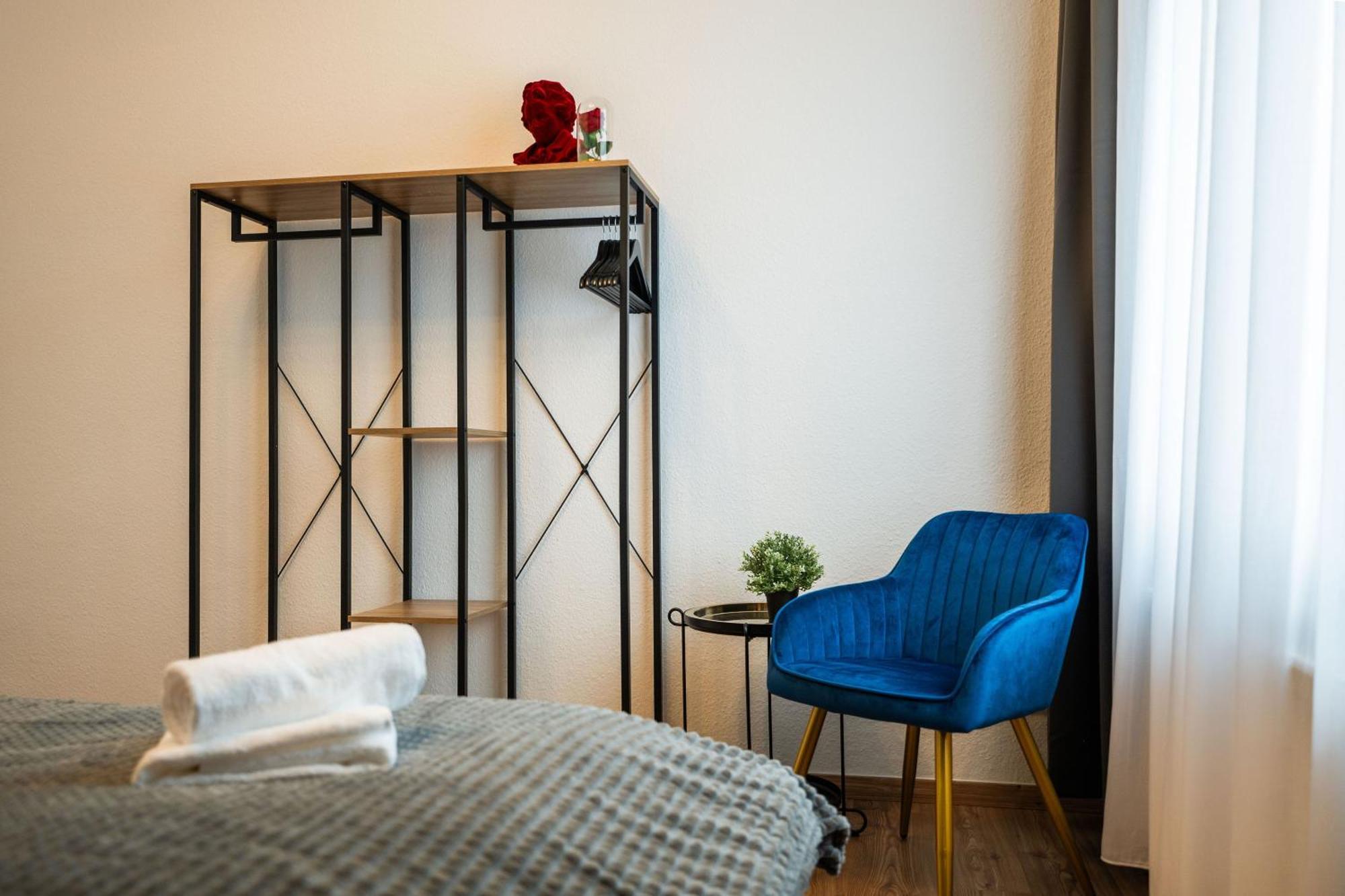 T21 - Apartment Direkt Im Zentrum Mit Parkplatz Chemnitz Buitenkant foto