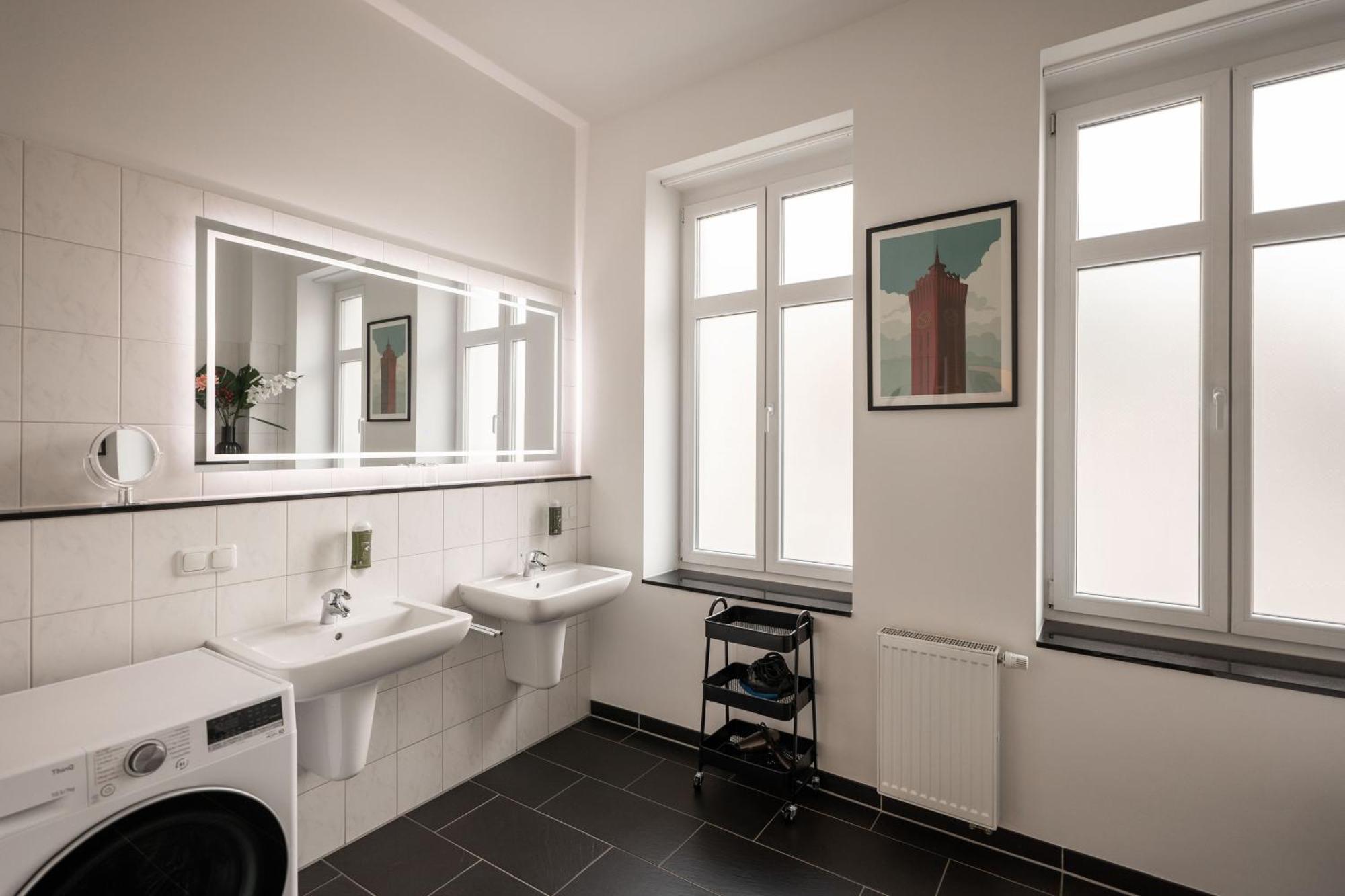 T21 - Apartment Direkt Im Zentrum Mit Parkplatz Chemnitz Buitenkant foto