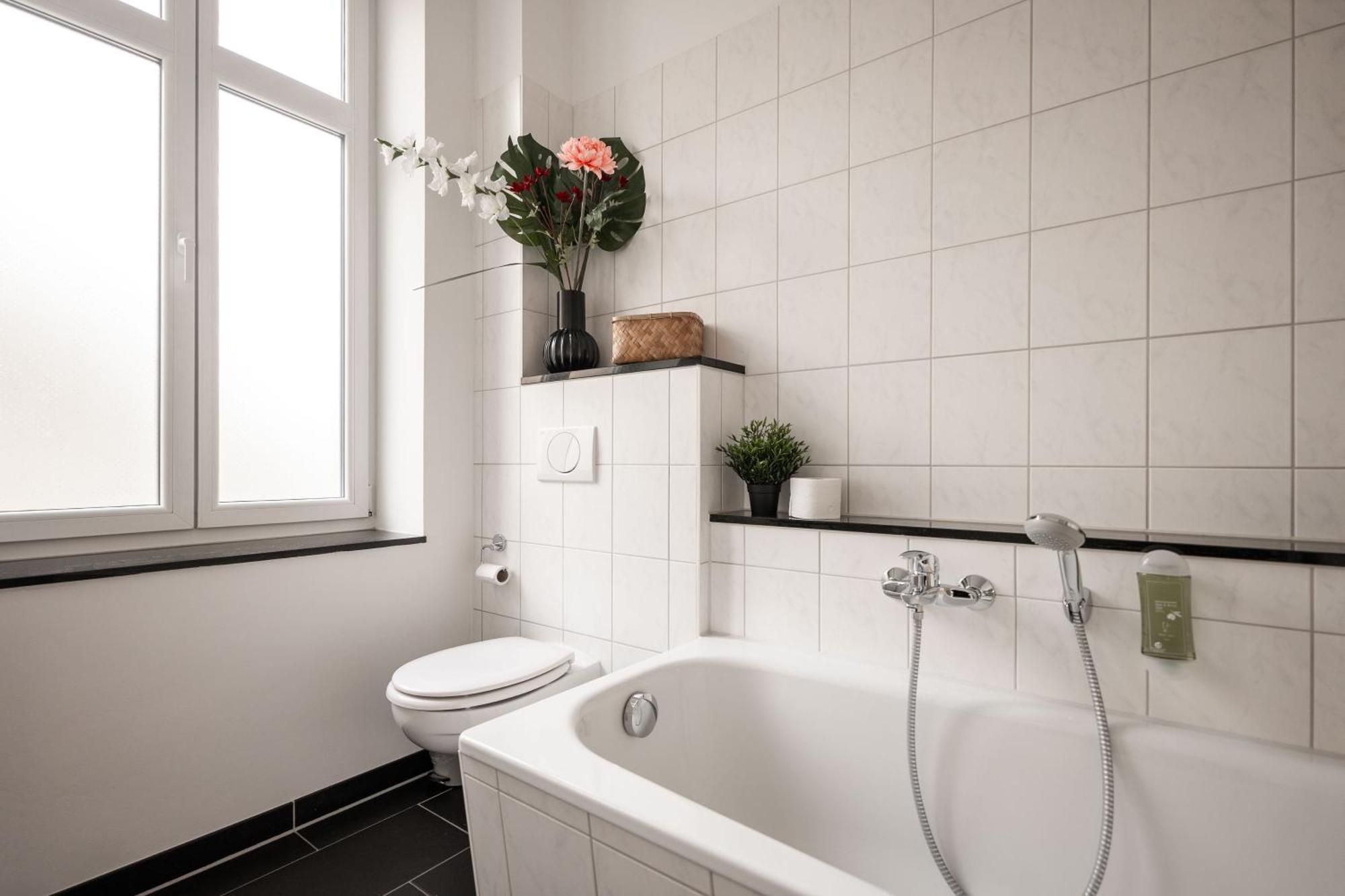 T21 - Apartment Direkt Im Zentrum Mit Parkplatz Chemnitz Buitenkant foto