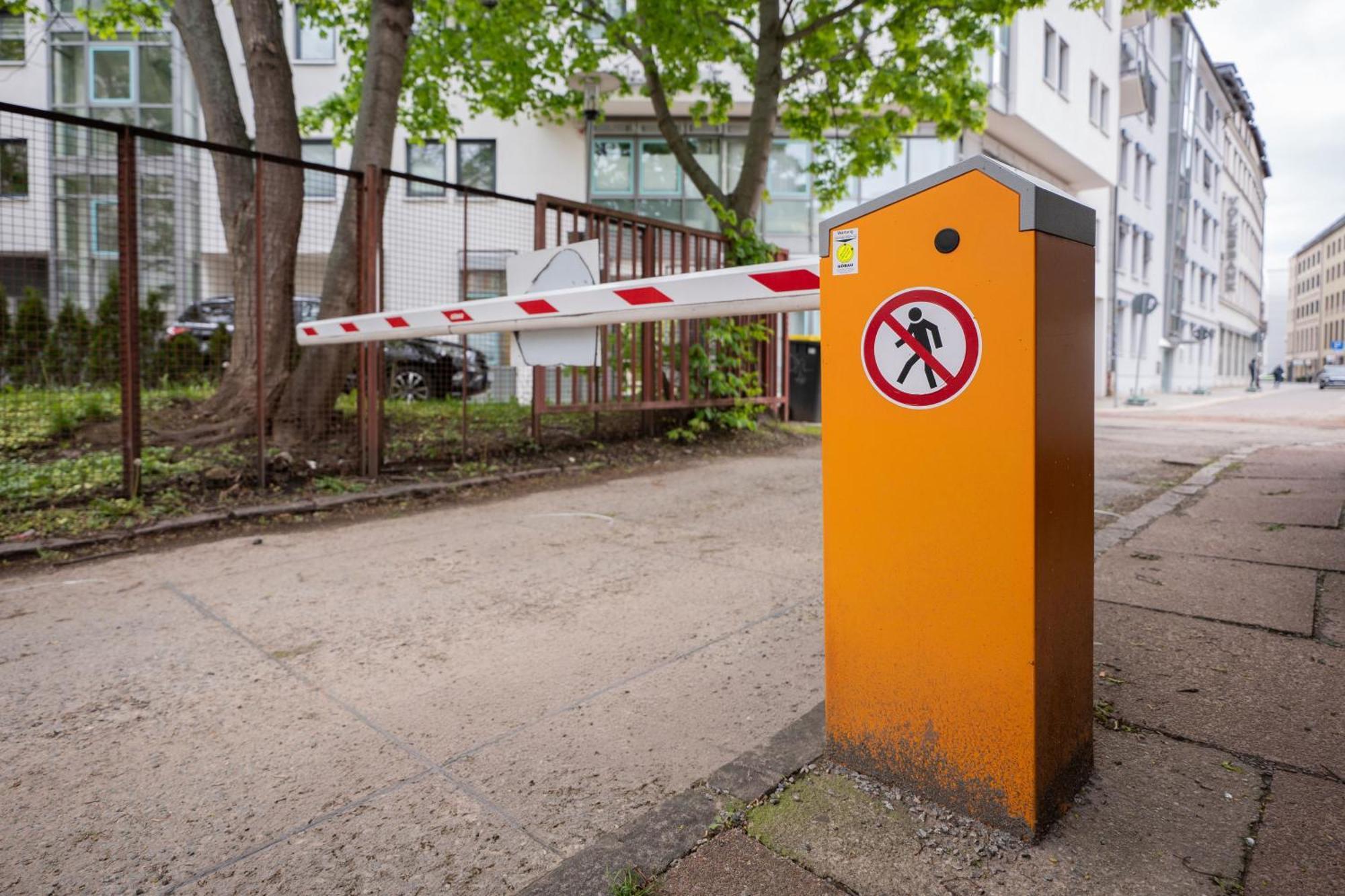 T21 - Apartment Direkt Im Zentrum Mit Parkplatz Chemnitz Buitenkant foto